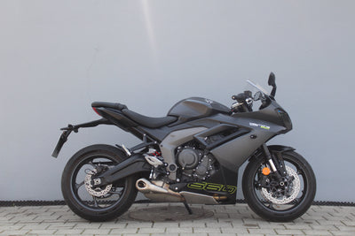 TRIUMPH DAYTONA 660
