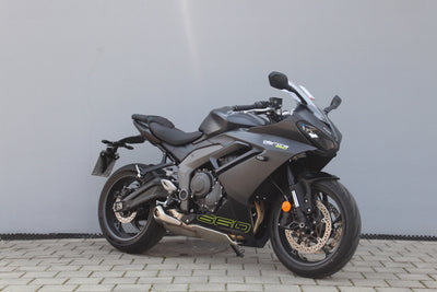 TRIUMPH DAYTONA 660