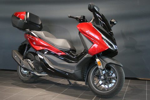 HONDA FORZA 125