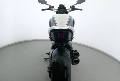DUCATI DIAVEL AMG