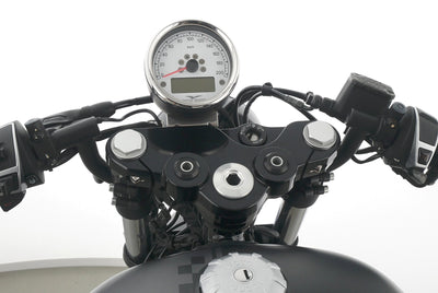 MOTO GUZZI V9 BOBBER