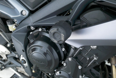 TRIUMPH STREET TRIPLE 675