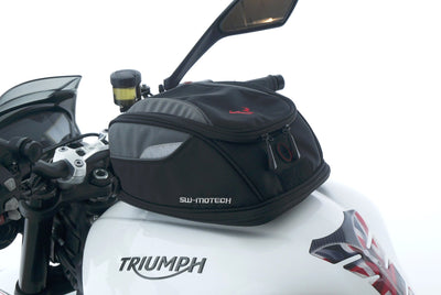 TRIUMPH STREET TRIPLE 765 R