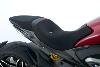 DUCATI X DIAVEL V4