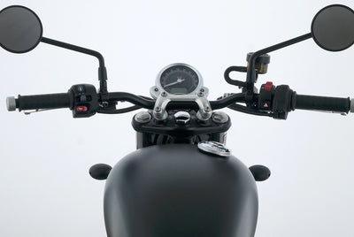 TRIUMPH STREET TWIN 900