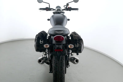 TRIUMPH STREET TWIN 900