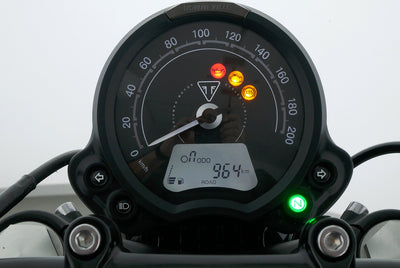 TRIUMPH BONNEVILLE BOBBER 1200