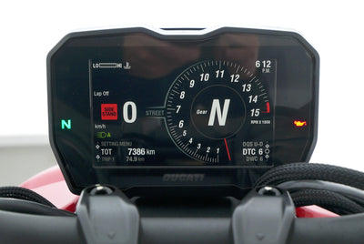 DUCATI STREETFIGHTER V4
