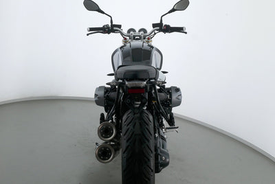 BMW R NINE T