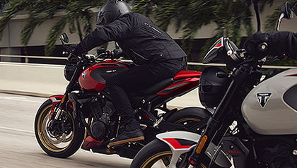 Premiere der neuen Triumph Trident 800 live bei uns.