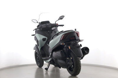 YAMAHA TRICITY 300