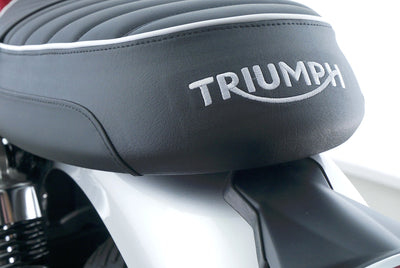 TRIUMPH BONNEVILLE T120 ELVIS PRESLEY EDITION