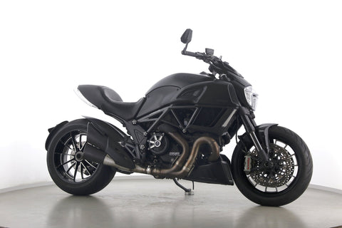 DUCATI DIAVEL DARK