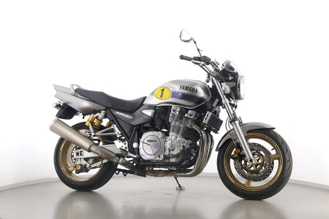 YAMAHA XJR 1300