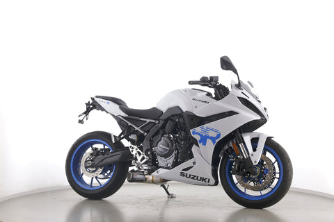 SUZUKI GSX 8 R POWER EDITION