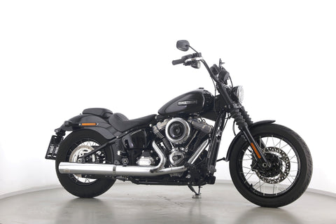 HARLEY DAVIDSON SOFTAIL STREET BOB