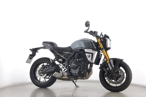 SUZUKI GSX 8 T