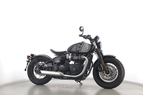TRIUMPH BONNEVILLE BOBBER