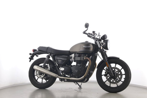 TRIUMPH SPEED TWIN 900